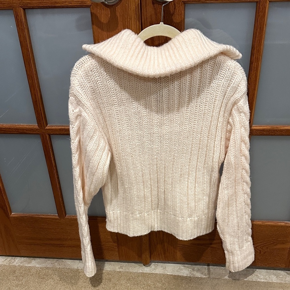 525 America Ivory Cable Knit Turtleneck Sweater - Picture 4 of 7